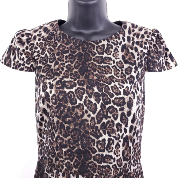 Alice + Olivia Kirby Ruffle Short Sleeve Dress in Leopard Print - Picture 9 of 10